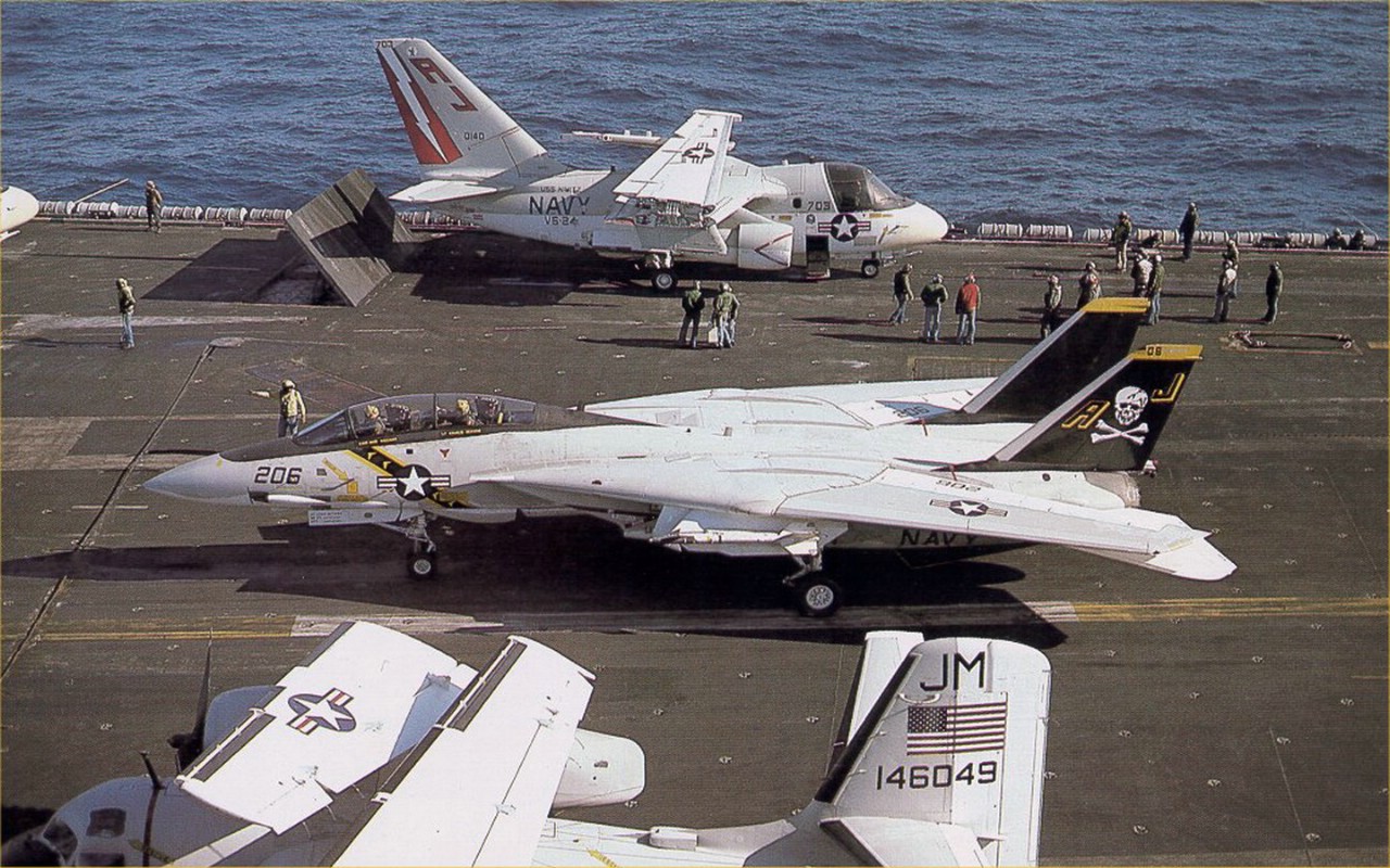 f14壁纸桌面
